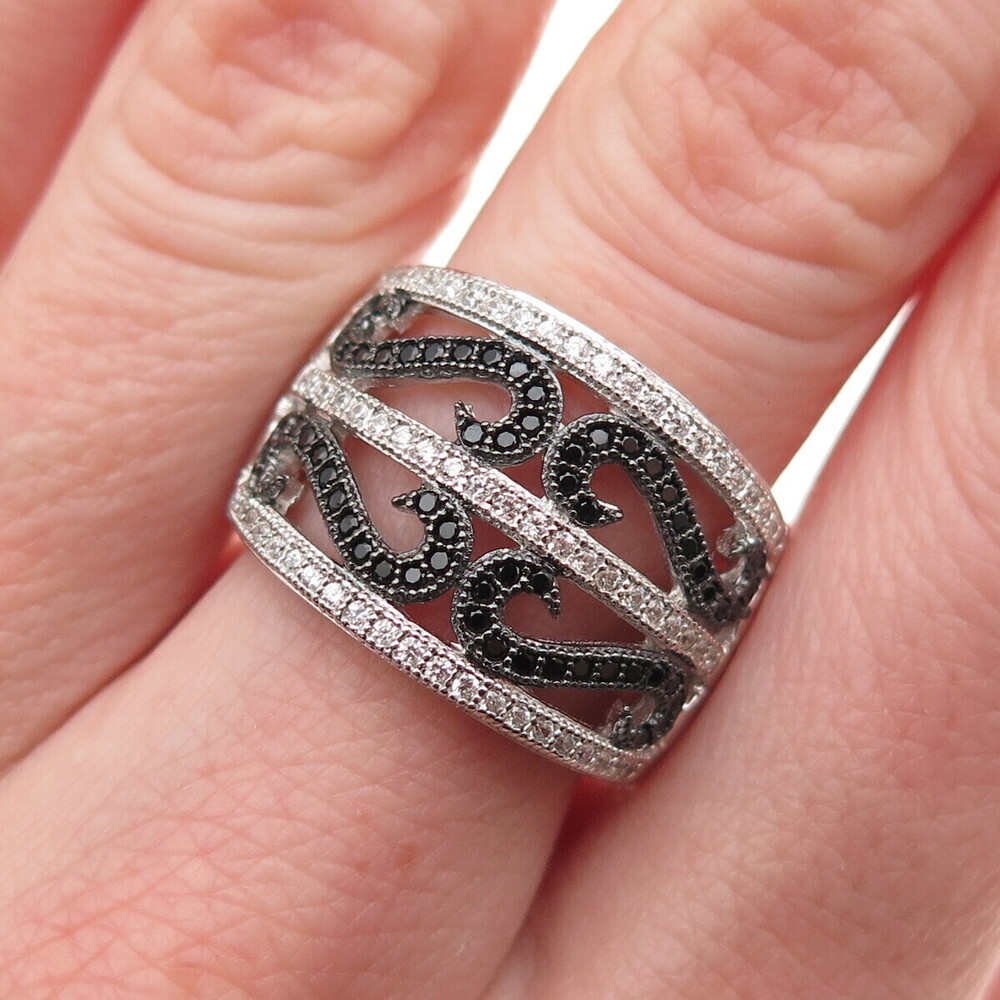 925 Sterling Silver Round-Cut Black & White C Z Heart Swirl Ring Size 7